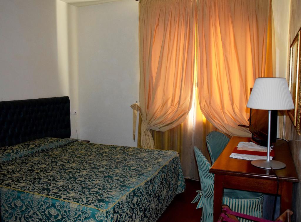 La Torre Hotel Moie Buitenkant foto