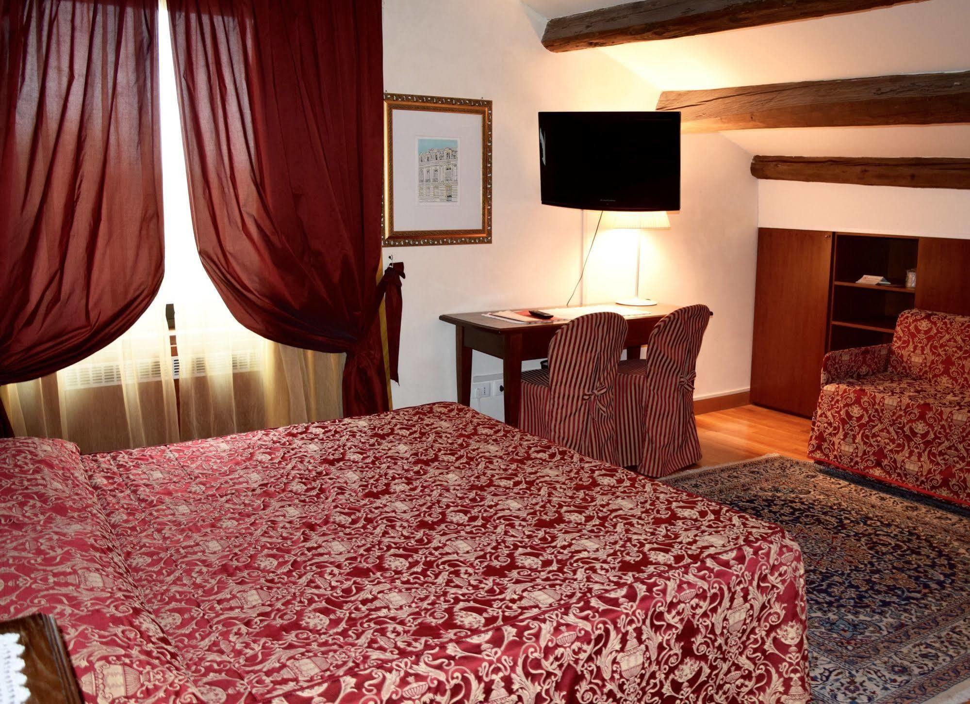 La Torre Hotel Moie Buitenkant foto