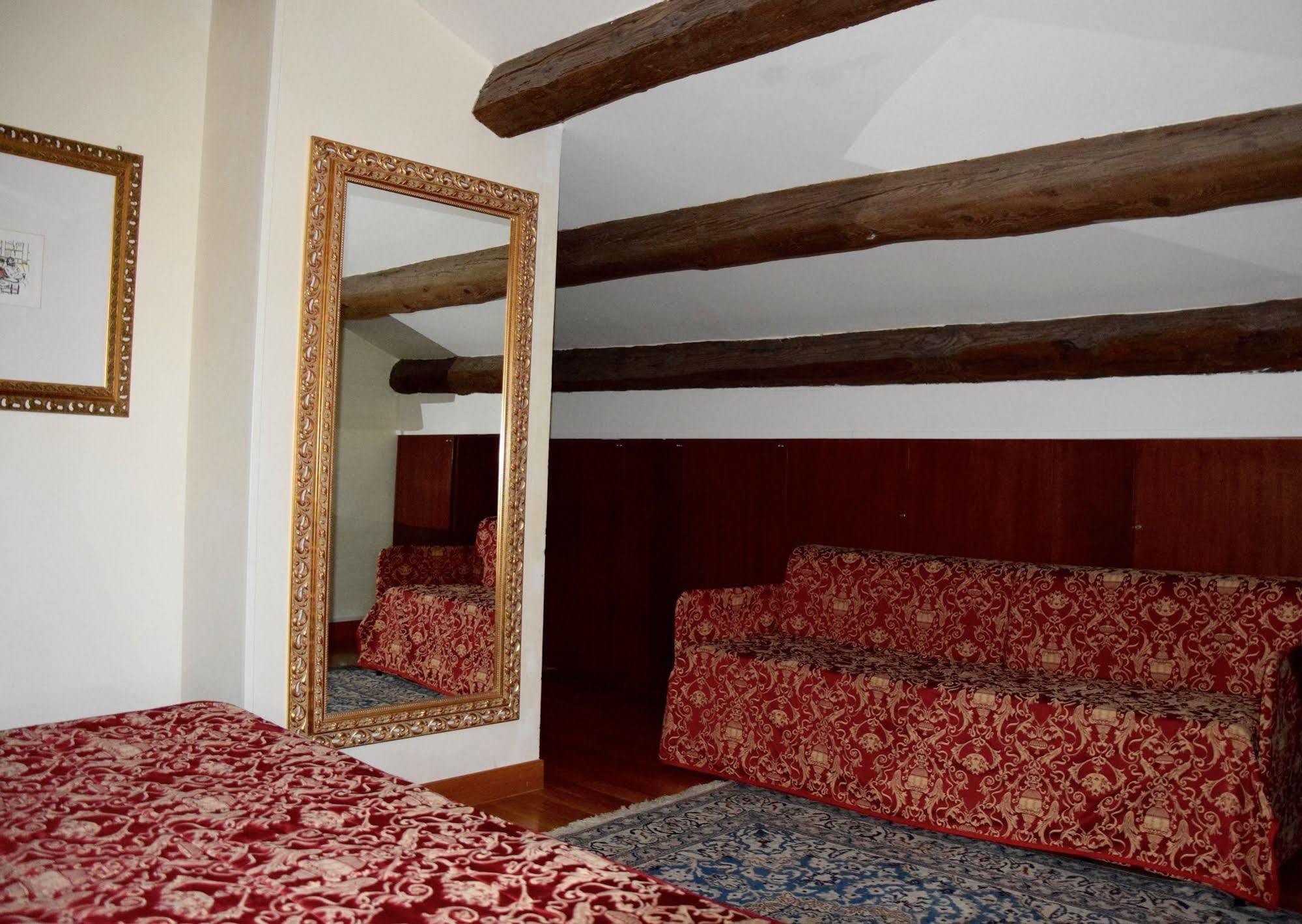 La Torre Hotel Moie Buitenkant foto